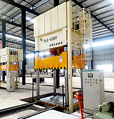 四川達(dá)州客戶定制的630噸四柱液壓機(jī)介紹技術(shù)參數(shù)電機(jī)和價(jià)格，由成都正西液壓機(jī)供應(yīng)，希望對(duì)選購(gòu)中有所幫助