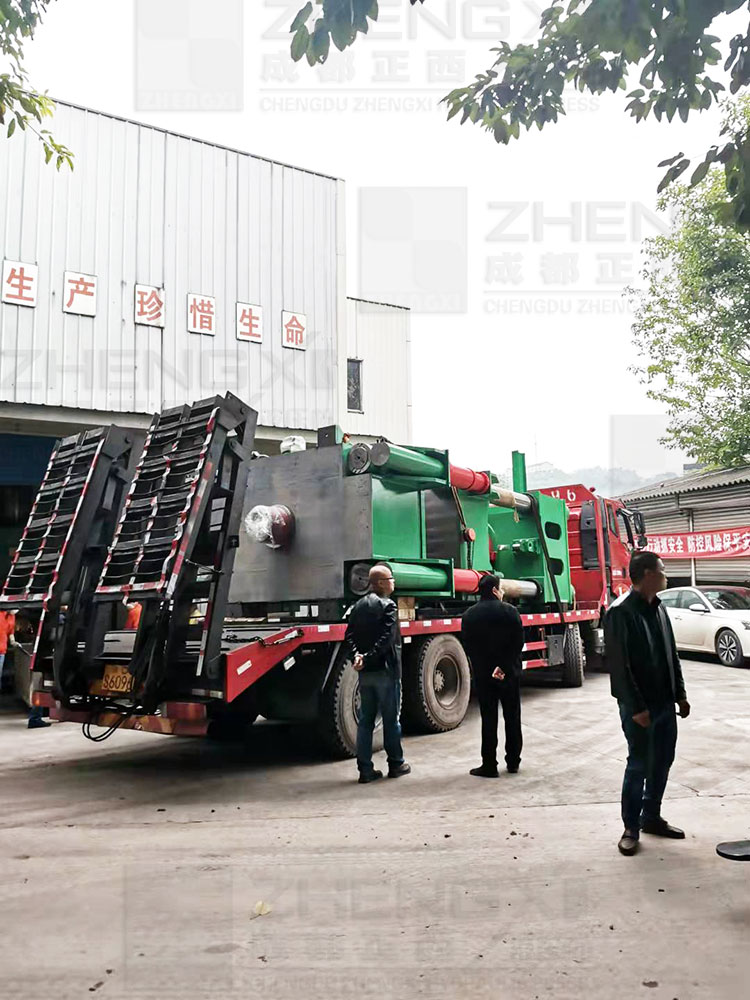 1000噸液壓機(jī)和1500噸液壓機(jī)落戶重慶 1000噸液壓機(jī)和1500噸液壓機(jī)落戶重慶
